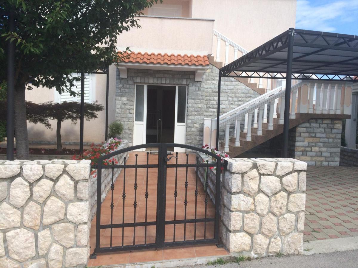 Apartments Malinska - Apartment 1 Екстер'єр фото
